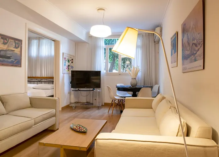 Renovated Apartment Under The Hill Of Philopapus