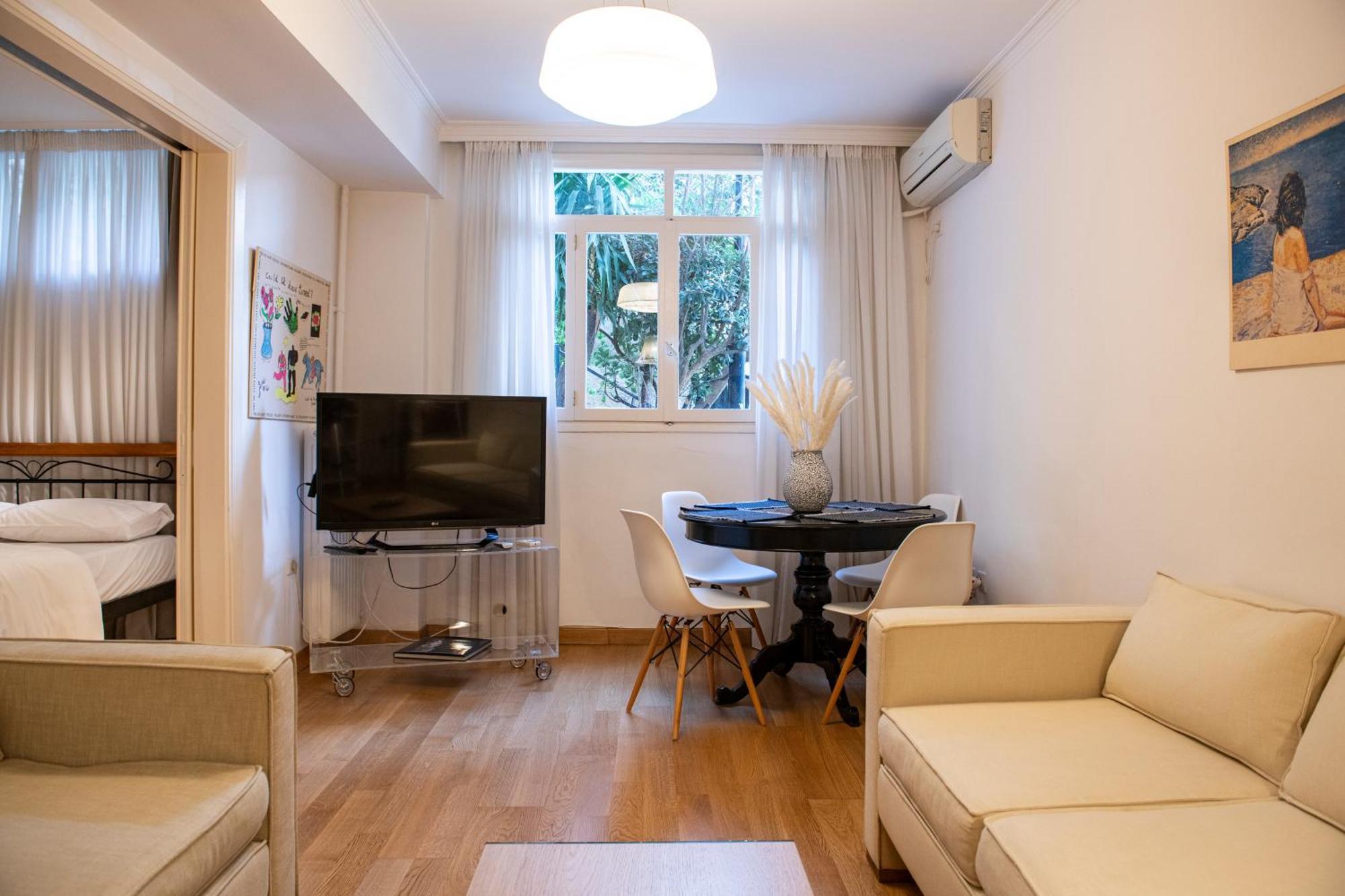 Renovated Under The Hill Of Philopapus *