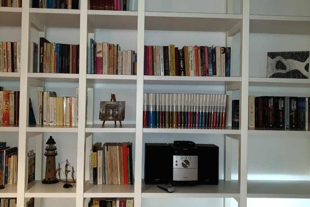 Renovated Under The Hill Of Philopapus Apartament